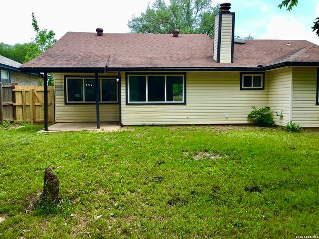 11009 Forest Crown, Live Oak, TX 78233