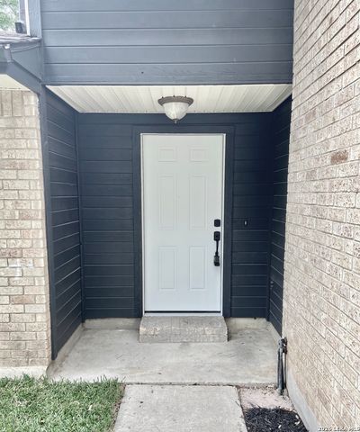 11009 Forest Crown, Live Oak, TX 78233