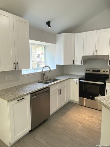 11009 Forest Crown, Live Oak, TX 78233