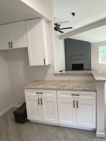 11009 Forest Crown, Live Oak, TX 78233