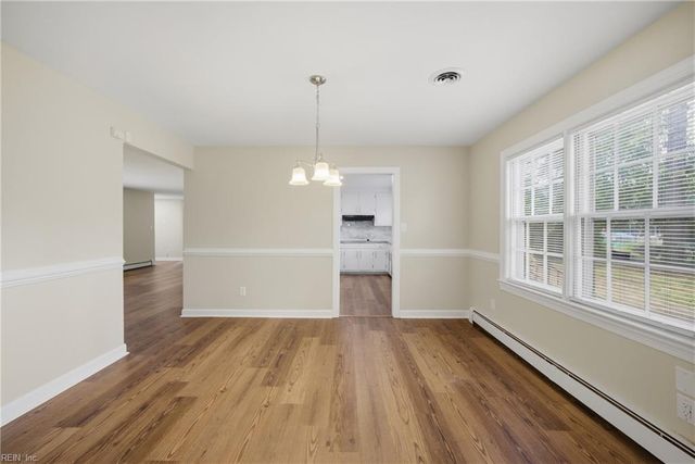 120 Stonehurst RD, Hampton, VA 23669