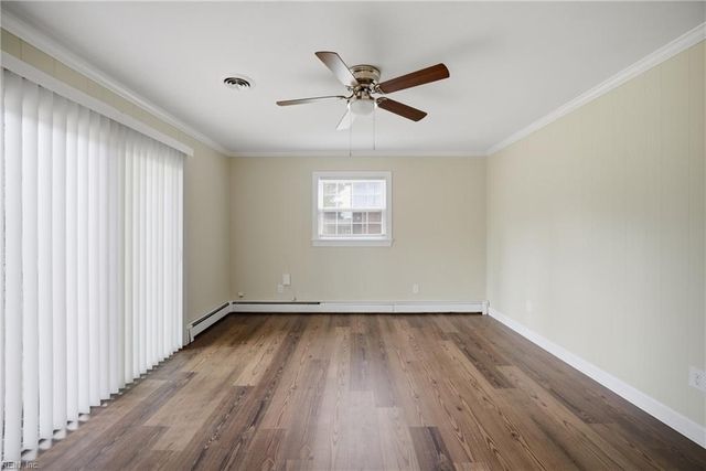 120 Stonehurst RD, Hampton, VA 23669