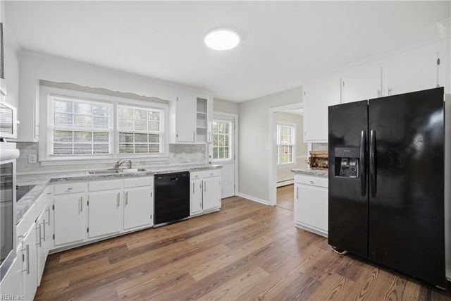 120 Stonehurst RD, Hampton, VA 23669