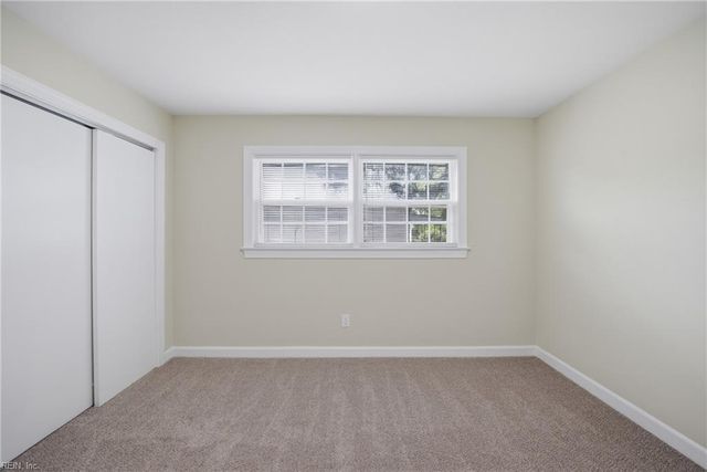 120 Stonehurst RD, Hampton, VA 23669