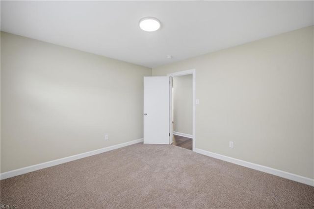 120 Stonehurst RD, Hampton, VA 23669