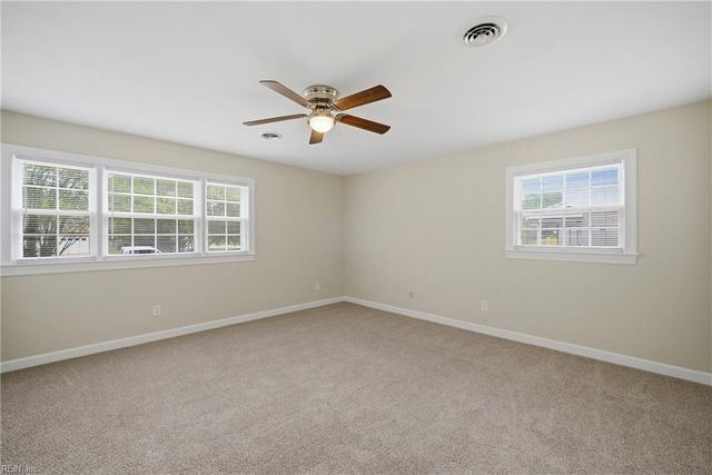 120 Stonehurst RD, Hampton, VA 23669