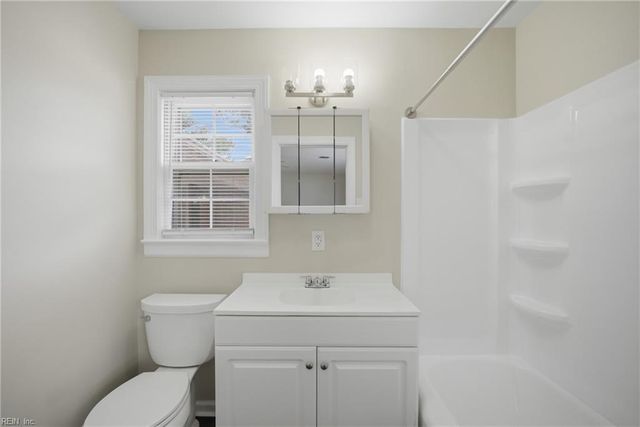 120 Stonehurst RD, Hampton, VA 23669