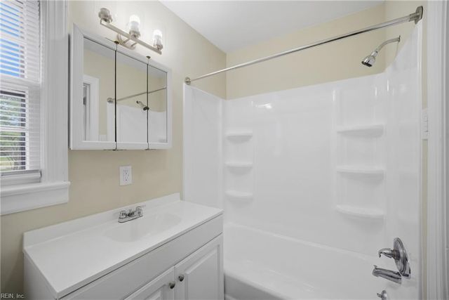 120 Stonehurst RD, Hampton, VA 23669