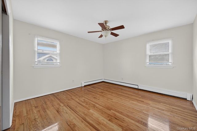 9 Bay Beach Avenue, Bayville, NY 11709