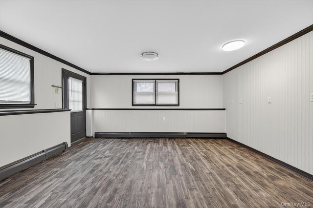 9 Bay Beach Avenue, Bayville, NY 11709