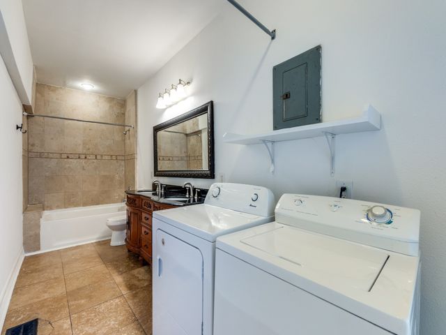 738 Woodlawn Avenue 446, Dallas, TX 75208