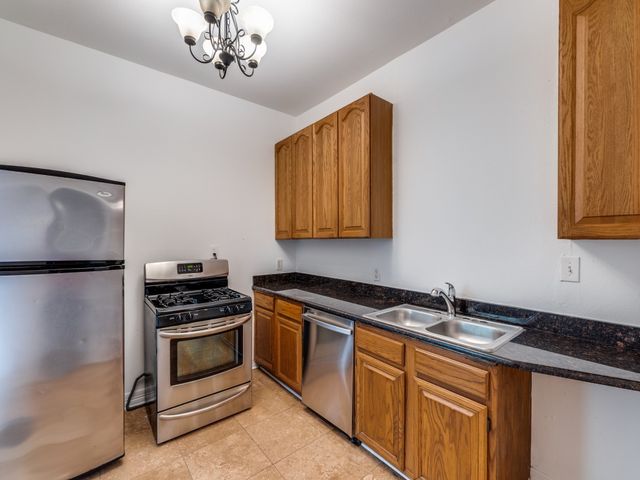 738 Woodlawn Avenue 446, Dallas, TX 75208