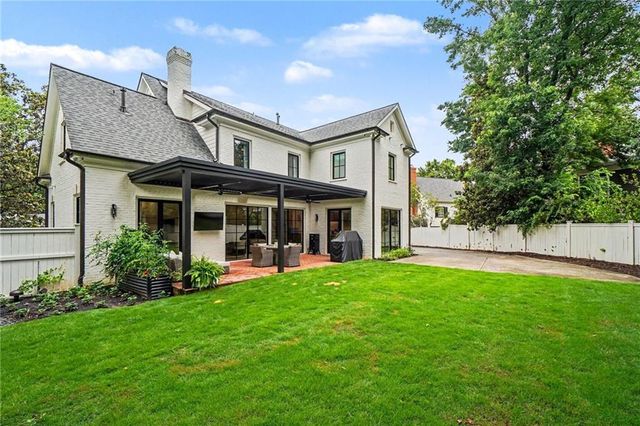 1167 Brookgate Way NE, Atlanta, GA 30319