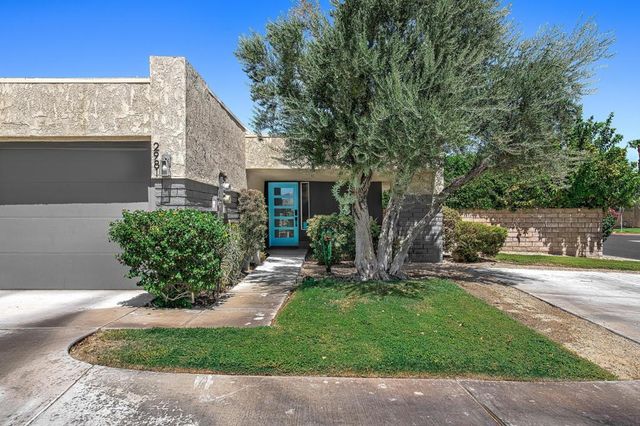 2981 Sunflower Circle W, Palm Springs, CA 92262