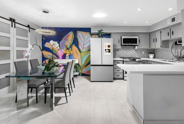 2981 Sunflower Circle W, Palm Springs, CA 92262