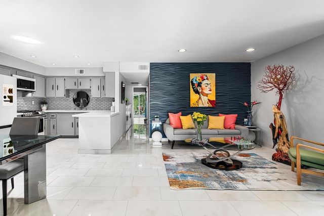 2981 Sunflower Circle W, Palm Springs, CA 92262