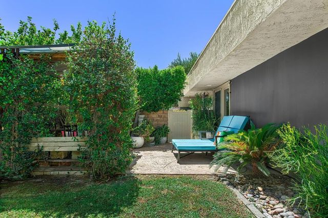 2981 Sunflower Circle W, Palm Springs, CA 92262