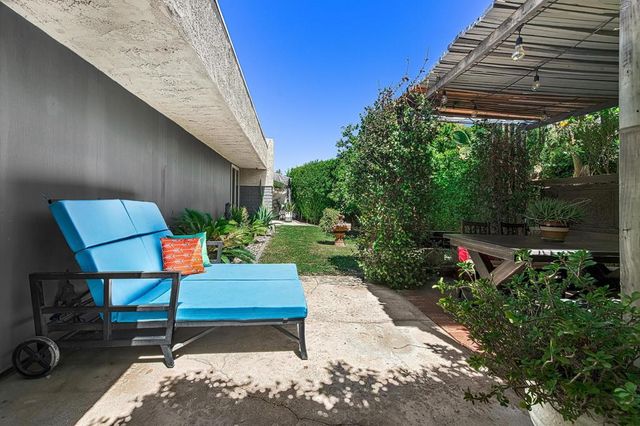 2981 Sunflower Circle W, Palm Springs, CA 92262