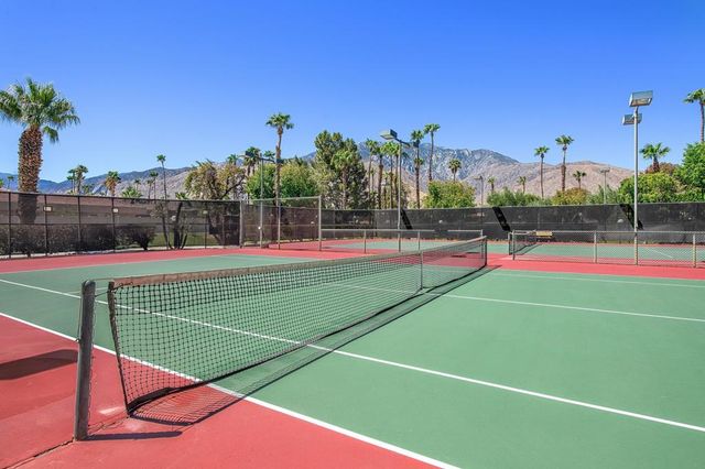 2981 Sunflower Circle W, Palm Springs, CA 92262