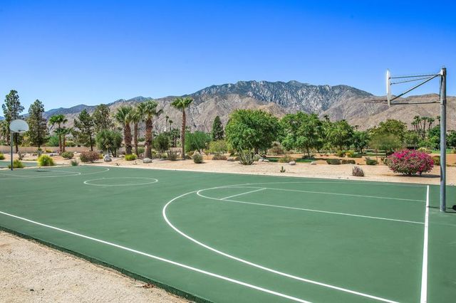 2981 Sunflower Circle W, Palm Springs, CA 92262