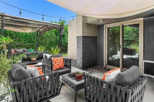 2981 Sunflower Circle W, Palm Springs, CA 92262