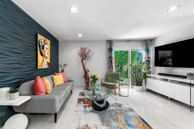 2981 Sunflower Circle W, Palm Springs, CA 92262