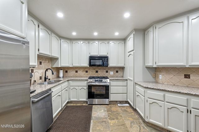 26 Cascade Court, Stateline, NV 89449