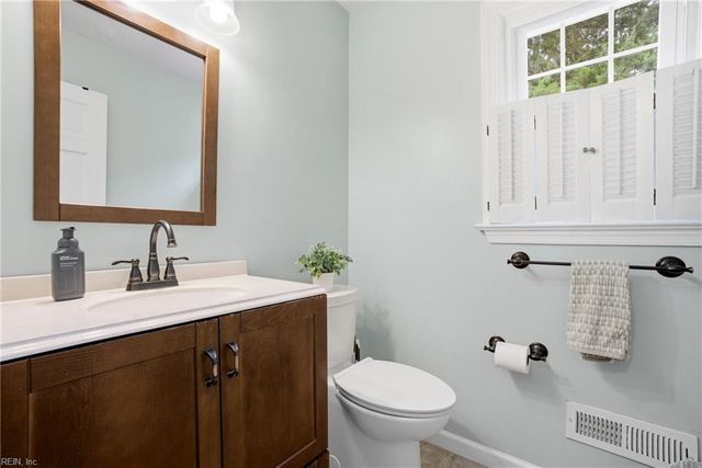 747 Suffolk LN, Virginia Beach, VA 23452