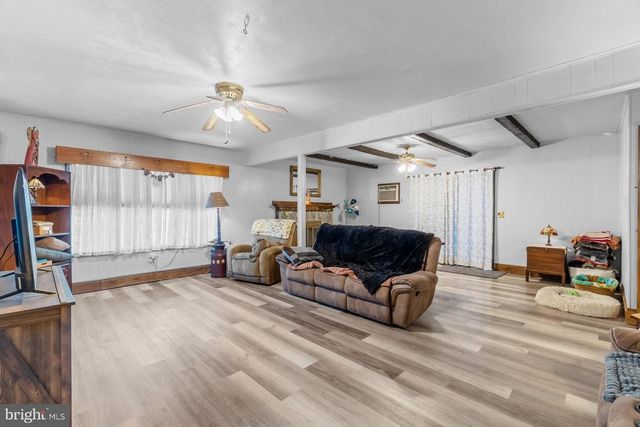 401 COLONIAL CLUB DR, Harrisburg, PA 17112