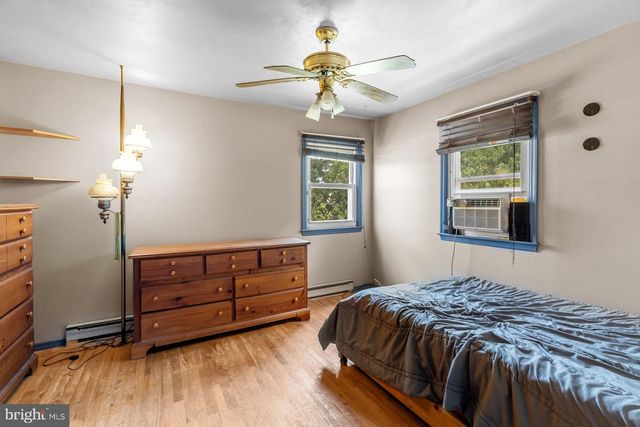 401 COLONIAL CLUB DR, Harrisburg, PA 17112