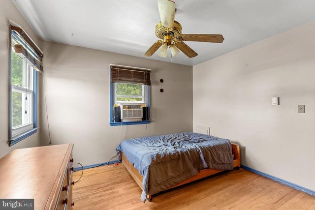 401 COLONIAL CLUB DR, Harrisburg, PA 17112