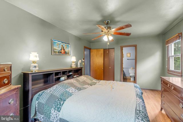 401 COLONIAL CLUB DR, Harrisburg, PA 17112