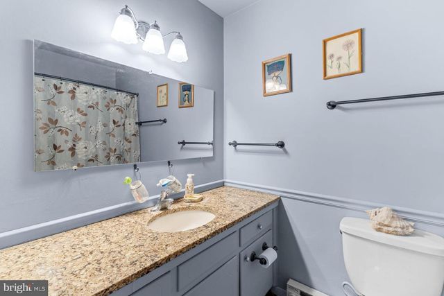 401 COLONIAL CLUB DR, Harrisburg, PA 17112