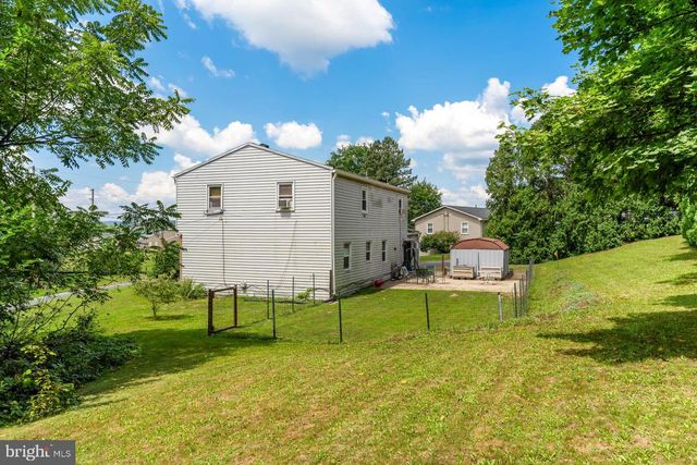 401 COLONIAL CLUB DR, Harrisburg, PA 17112