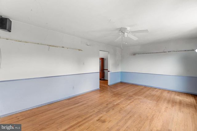 401 COLONIAL CLUB DR, Harrisburg, PA 17112