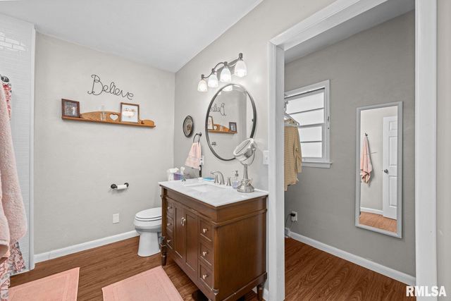 2946 JERSEY RIDGE Road, Davenport, IA 52803