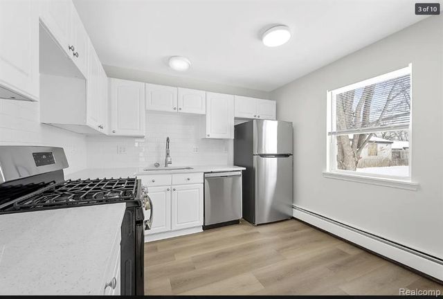 25184 Wiseman Street, Roseville, MI 48066
