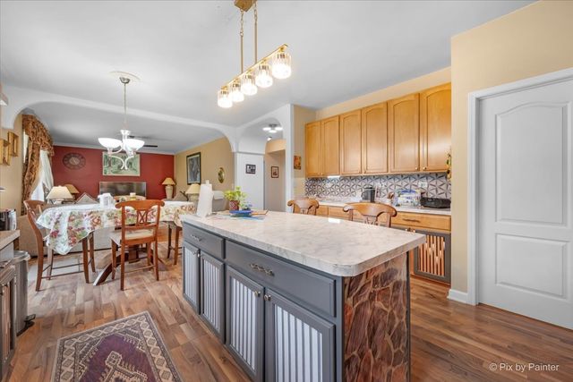 730 Charismatic Drive, Oswego, IL 60543
