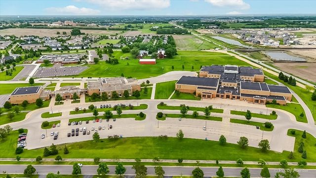 730 Charismatic Drive, Oswego, IL 60543