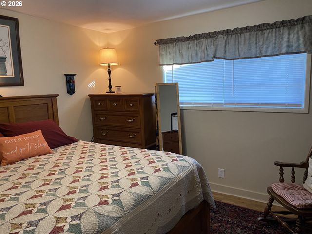 2940 RIDGEWAY Dr, Reedsport, OR 97467