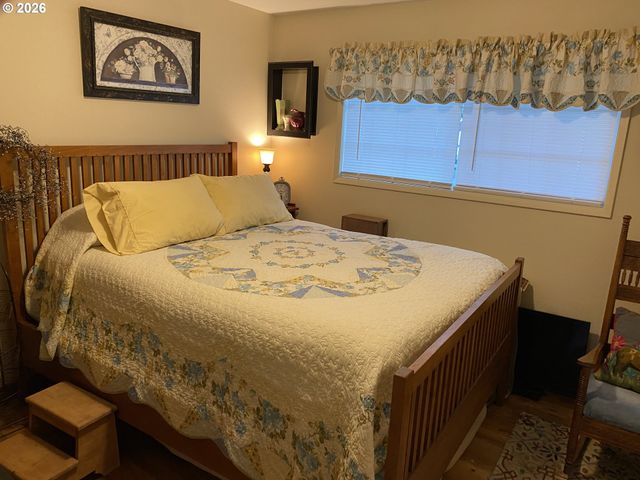 2940 RIDGEWAY Dr, Reedsport, OR 97467