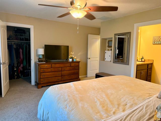 4748 Pinestone Drive, New Haven, IN 46774