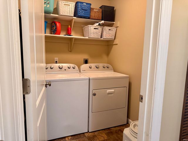 4748 Pinestone Drive, New Haven, IN 46774