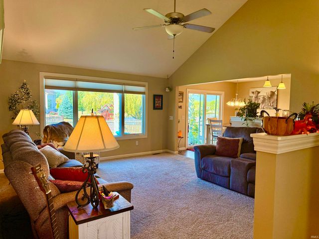 4748 Pinestone Drive, New Haven, IN 46774