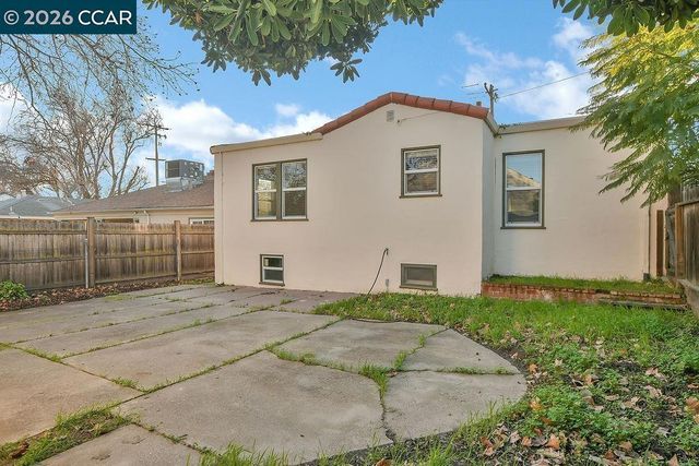 223 W 10Th St, Antioch, CA 94509