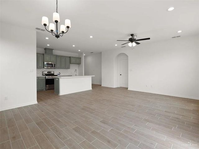 8314 N 34th Lane, Mcallen, TX 78504