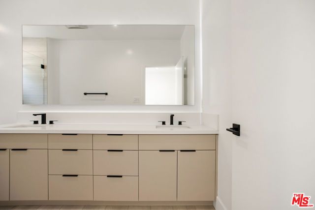 10630 Wilkins Avenue 102, West Los Angeles (los Angeles), CA 90024