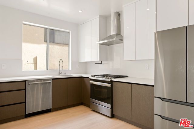 10630 Wilkins Avenue 102, West Los Angeles (los Angeles), CA 90024