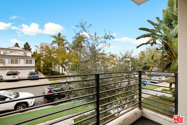 10630 Wilkins Avenue 102, West Los Angeles (los Angeles), CA 90024