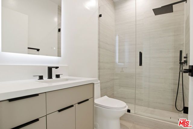 10630 Wilkins Avenue 102, West Los Angeles (los Angeles), CA 90024